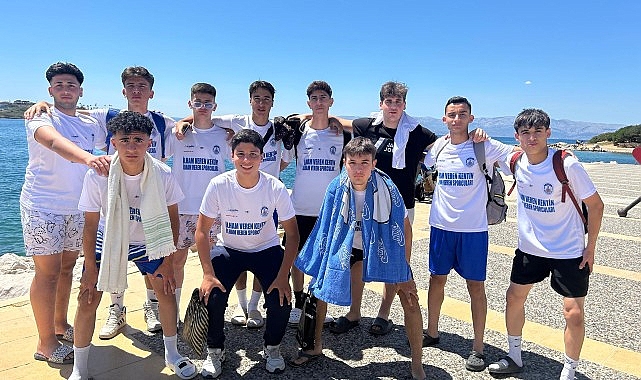 Efes Selçuklu Sportmenler Çeşme’de Yapılan Yarımada Spor Oyunlarına Katıldı
