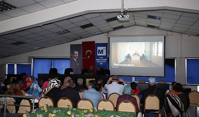 Konya Büyükşehir’den Görme Engelliler İçin Sesli Betimlemeli Sinema Aktifliği