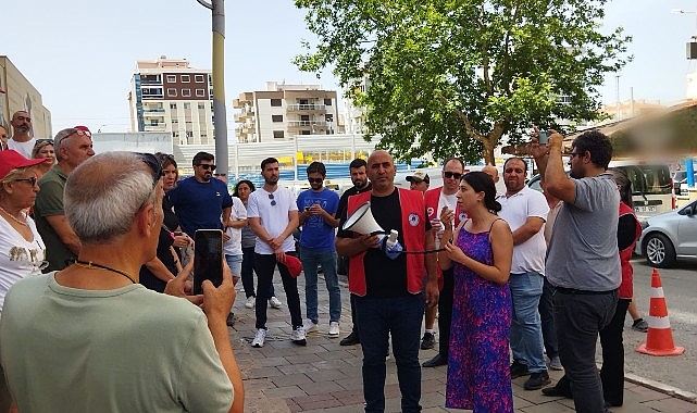 Çiğli Halk Temsilcileri Meclisi’nden işten atılan Çiğli Belediye çalışanlarına ziyarete