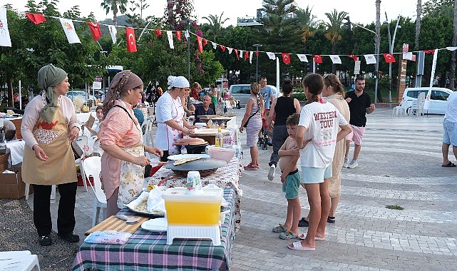 Kemer’de üreten mesken hanımları kermesi