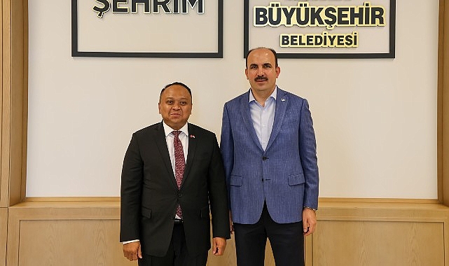 Endonezya Cumhuriyeti Ankara Büyükelçisi Purnama Lider Altay’ı Ziyaret Etti