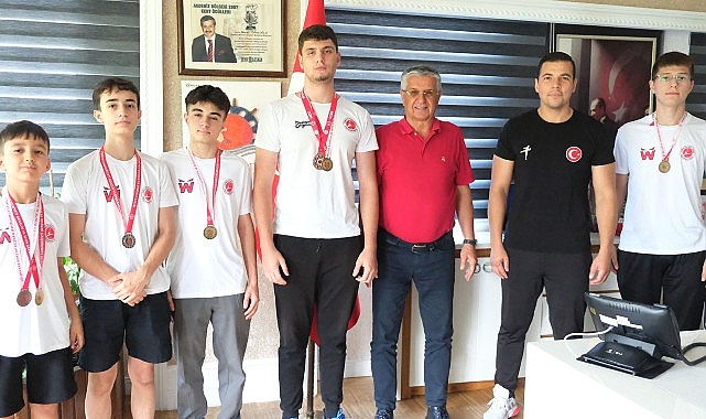 Kemer’in gururlarından Lider Topaloğlu’na ziyaret