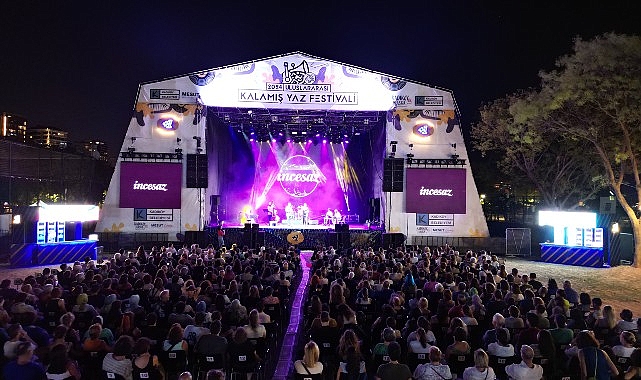 Bu yıl dördüncüsü düzenlenen Memleketler arası Kalamış Yaz Şenliği Charlie Chaplin’in “Şarlo Kaçak” sinemasıyla Kadıköylülere merhaba dedi