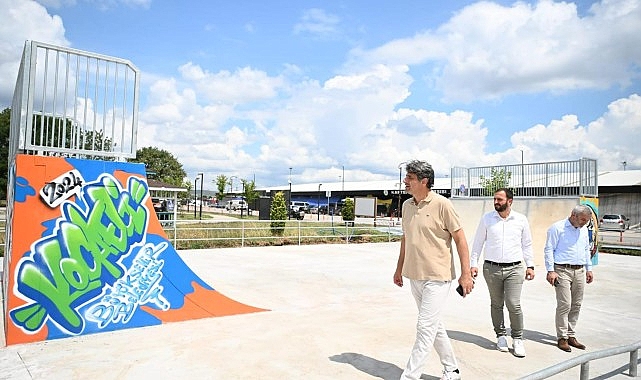 Kartepe Belediye Başkanı Av.M.Mustafa Kocaman, Kocaeli Büyükşehir Belediyesi tarafından imali tamamlanan Kartepe Skate Park da incelemede bulundu.