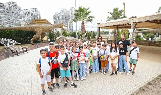 Kozmik Çocuk Merkezi’nden eğlenceli bilim atölyeleri