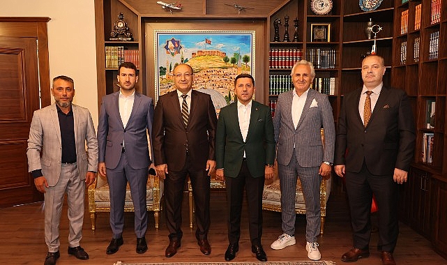 Türkiye Halter Federasyonu Başkanı Talat Ünlü, Nevşehir Belediye Lideri Rasim Arı’ya “hayırlı olsun” ziyaretinde bulundu.