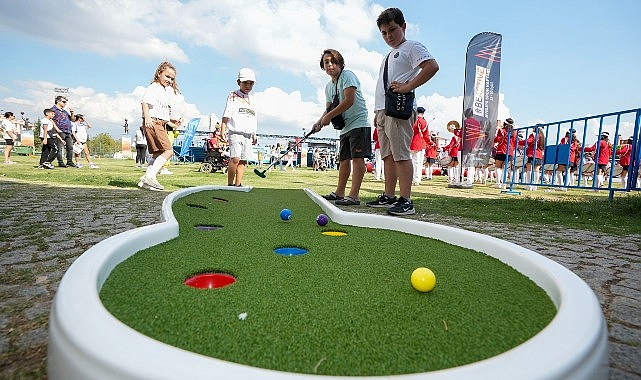 Gaziemirliler kentleri ve sıhhatleri için spor yaptı