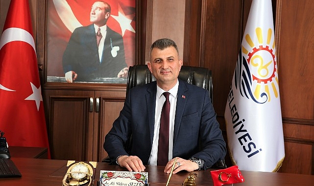 Gölcük Belediye Başkanı Ali Yıldırım Sezer, yayınladığı ileti ile hemşehrileri ve tüm İslam aleminin Mevlid kandilini kutladı.