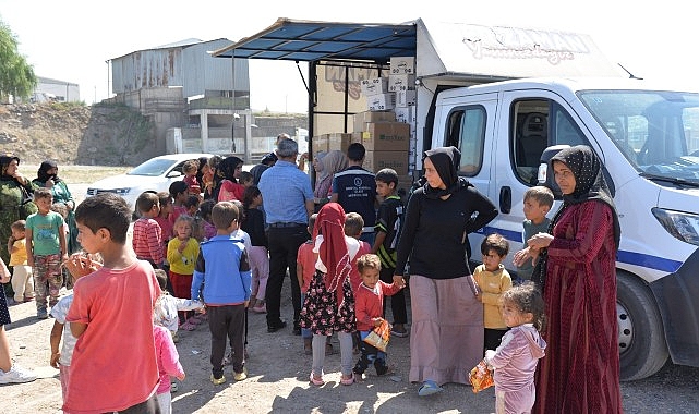 Kahramankazan Belediyesi mevsimlik tarım personellerine yardım elini uzatarak takviye olmaya devam ediyor.