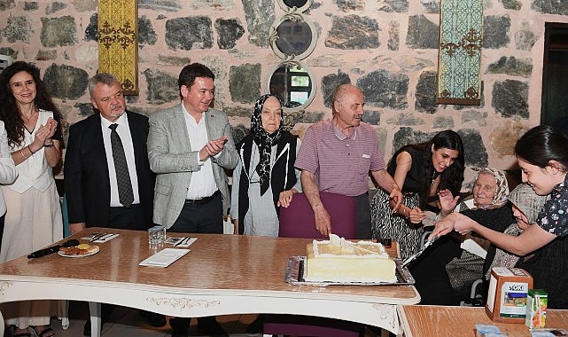 Lider Aydın, Azheimer hastalarını unutmadı