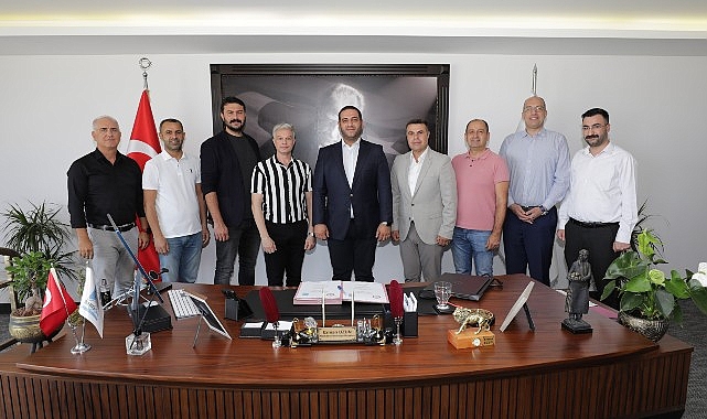 Narlıdere Belediyesi ile Tüm Yerel-Sen ortasında, belediyede misyonlu memurları kapsayan toplu iş mukavelesi imzalandı.