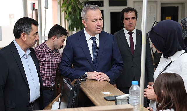 Sivas Belediyesi tarafından kentteki gereksinim sahibi vatandaşlar için Gülkart projesi hayata geçirildi.