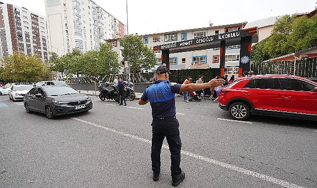 Zabıta takımları öğrenciler için vazife başında
