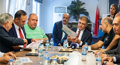 Başkan Tugay Ayakkabıcılar Sitesi esnafını ziyaret etti