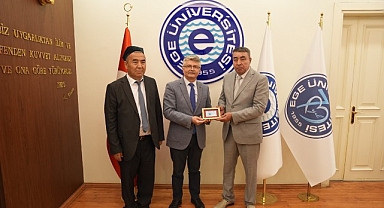 Ege Üniversitesi ve Namangan Devlet Üniversitesi arasındaki uluslararası kültürel iş birliği güçleniyor