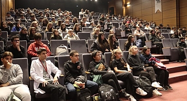 Maltepe’de uygulamalı afet eğitimleri devam ediyor