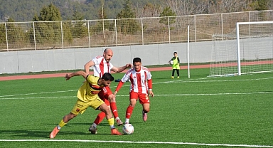 Belediyespor Yeniden Liderliğe Yükseldi